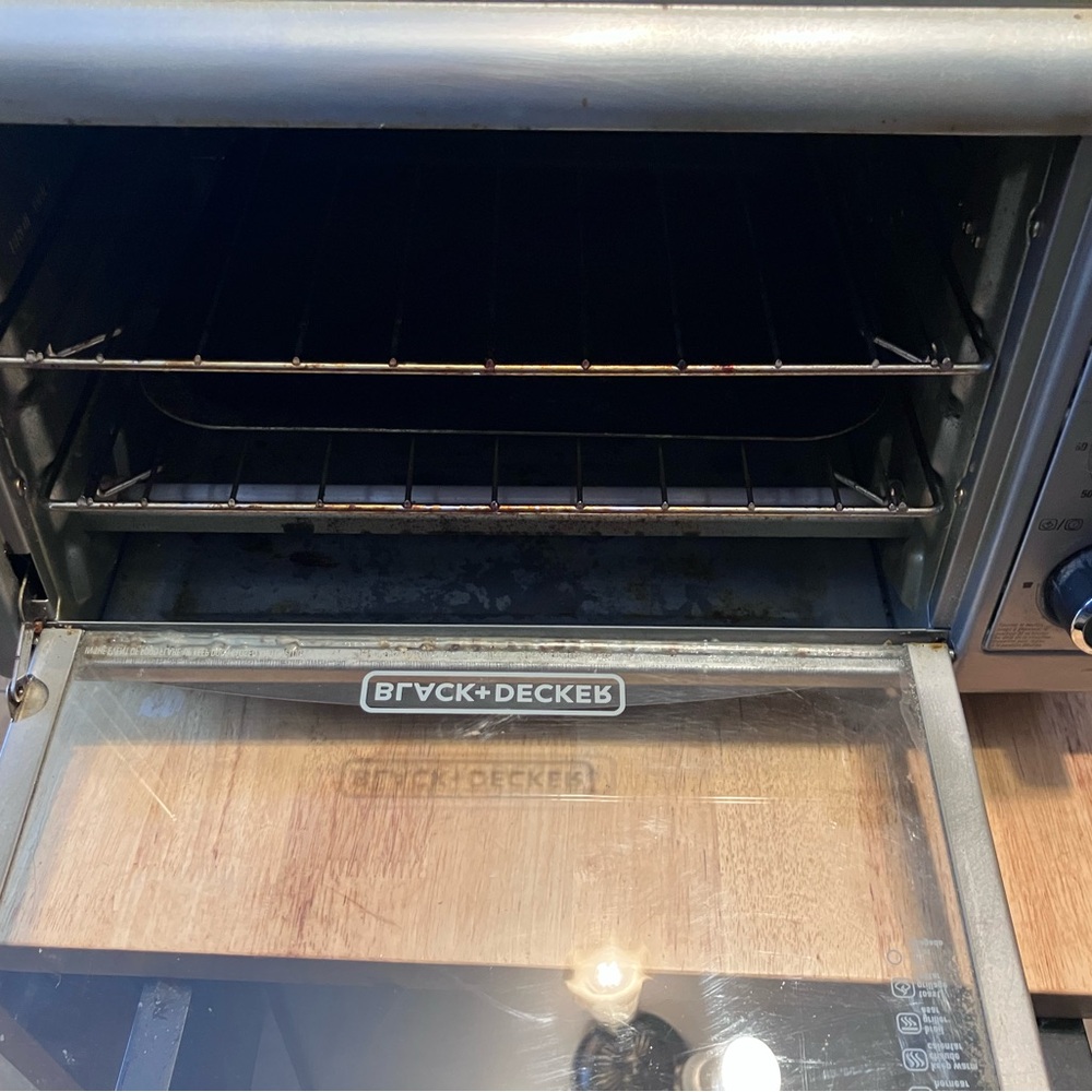 Black & Decker Silver Toaster Oven - Picture 14 of 16